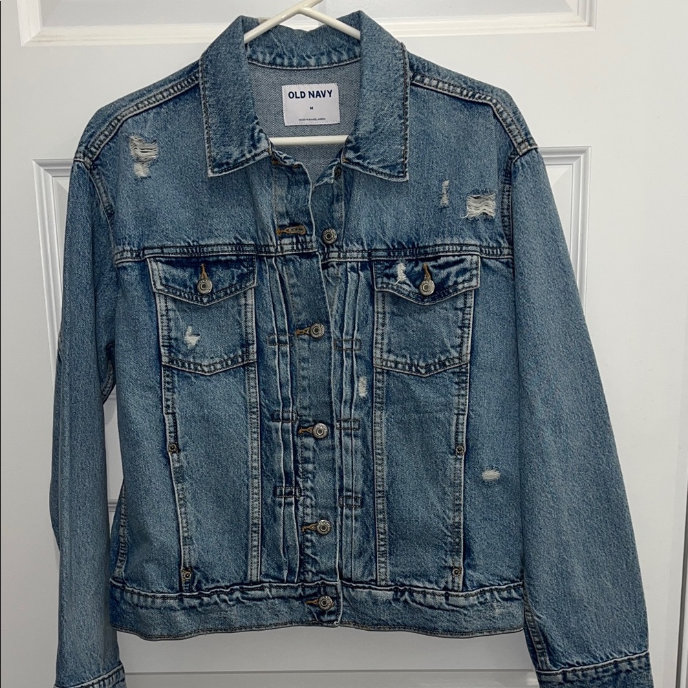 Old Navy Women’s Blue Distressed Denim Jacket size M NWOT